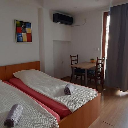 Apartment Riki 3 Near Bus Station Ohrid Buitenkant foto
