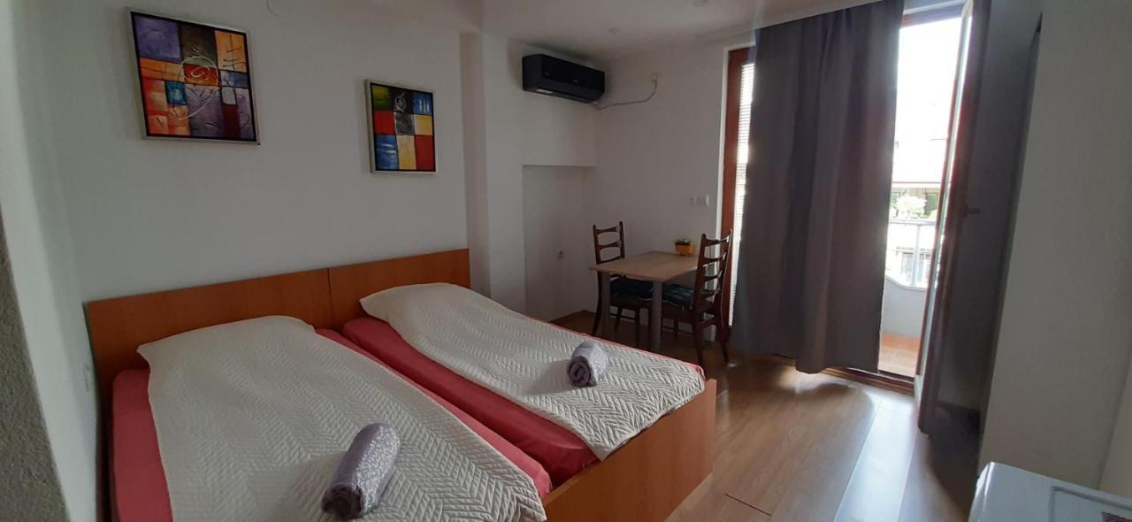 Apartment Riki 3 Near Bus Station Ohrid Buitenkant foto