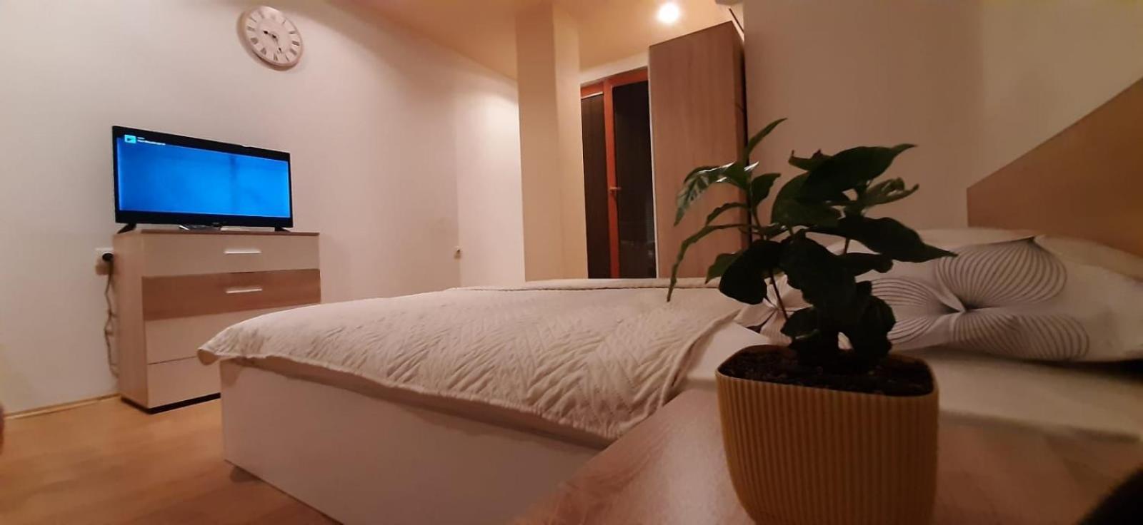Apartment Riki 3 Near Bus Station Ohrid Kamer foto